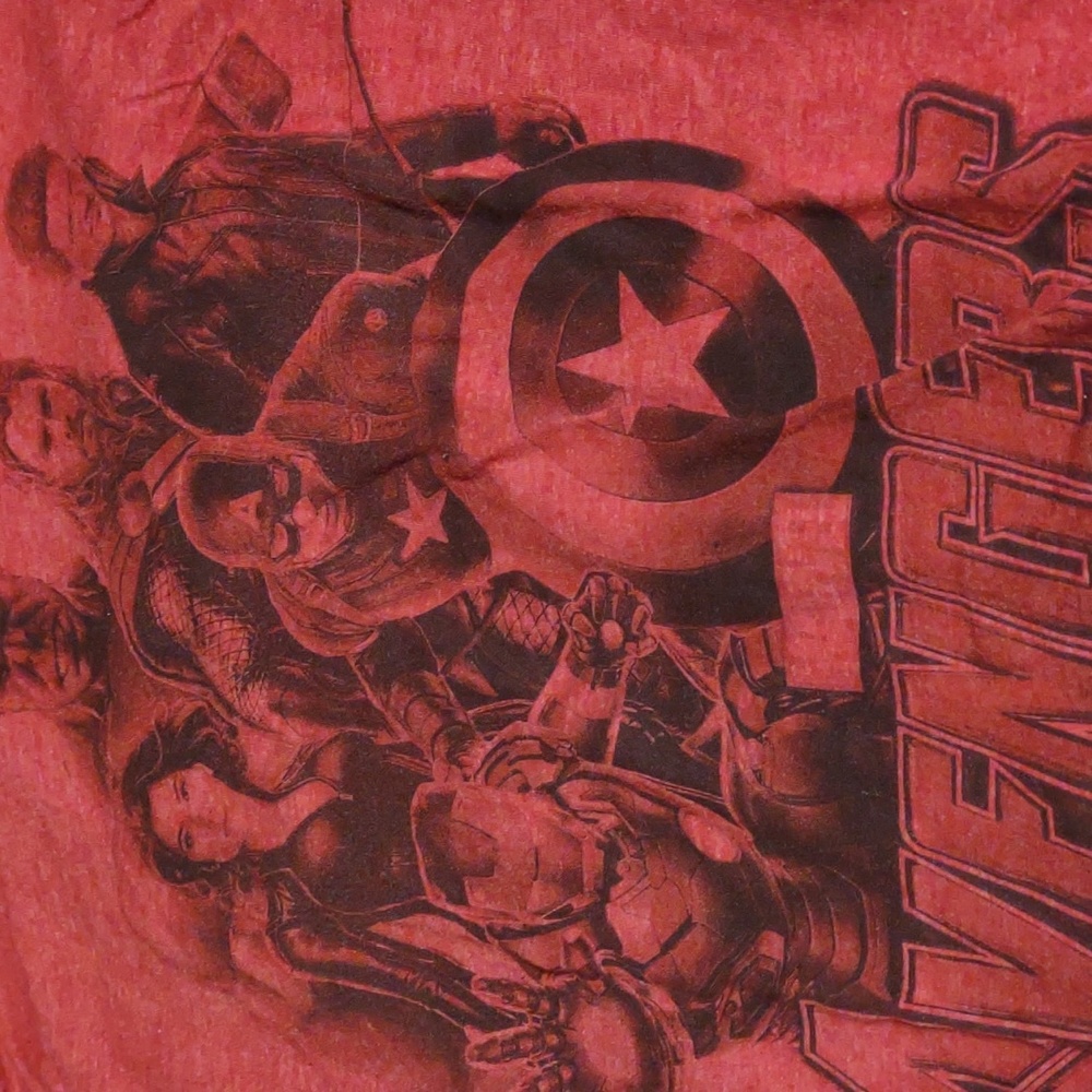 Avengers age of Ultron graphic t-shirt